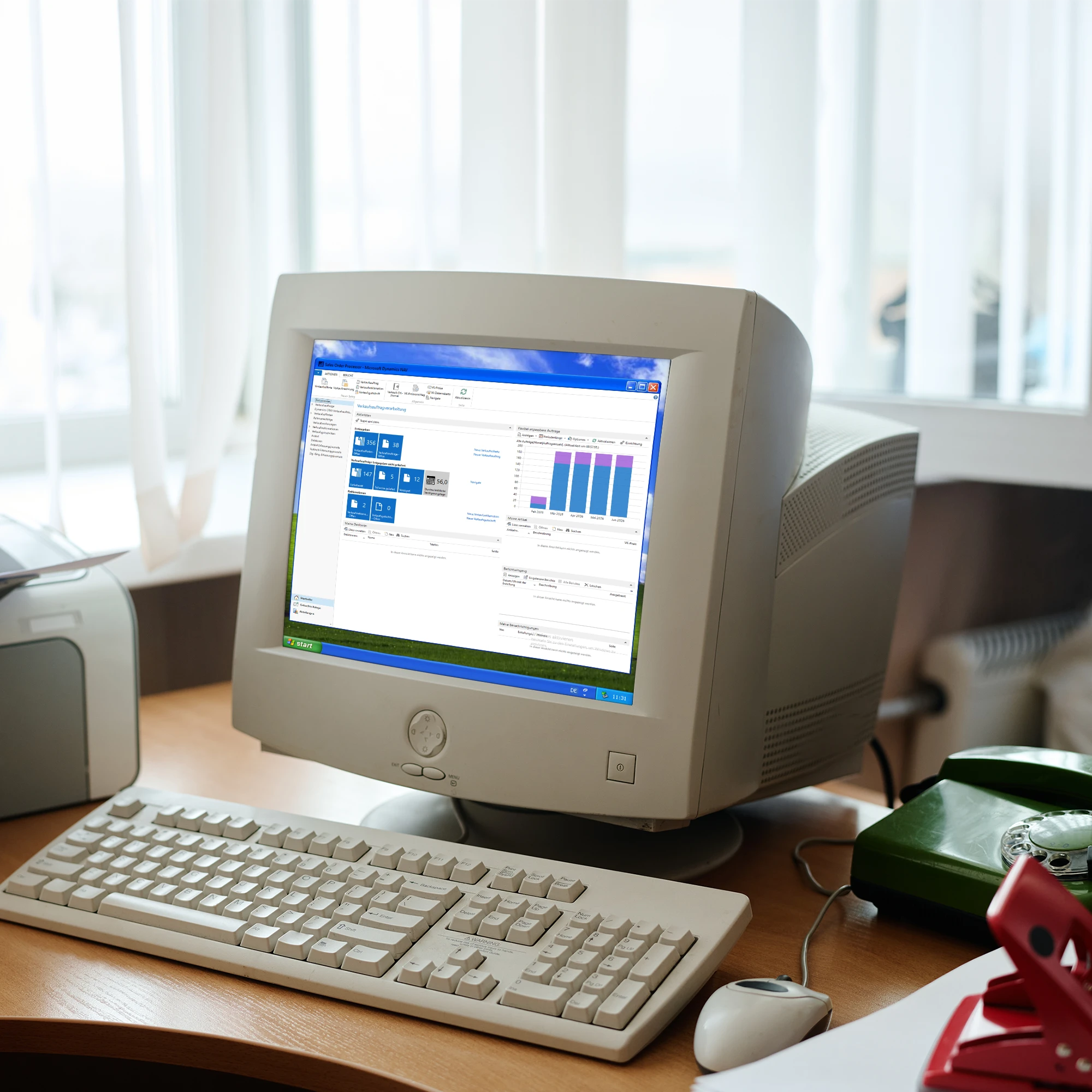 Alter PC mit Microsoft Navision auf dem Bildschirm